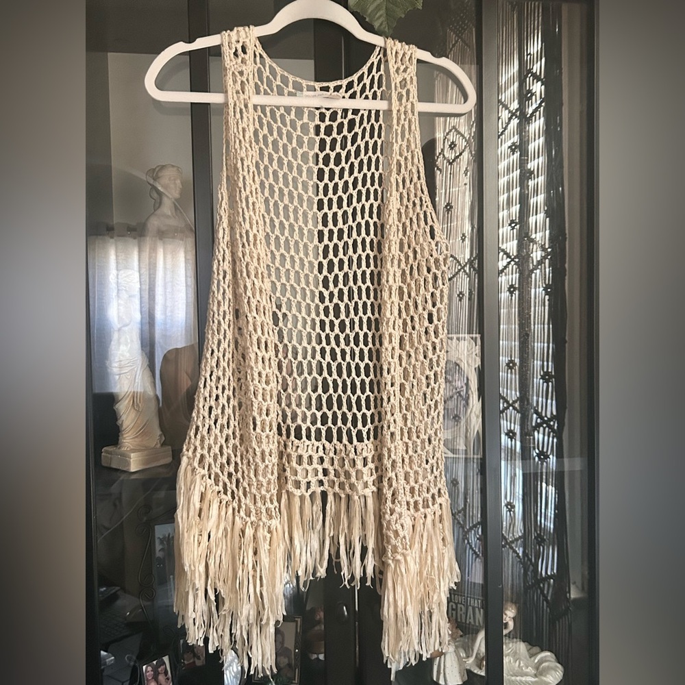 T55. Chelsea & Violet Cream Crochet Fringe Vest size L